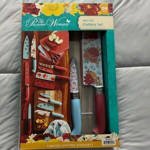 PIONEER WOMAN SWEET ROSE CUTLERY 20PC SET